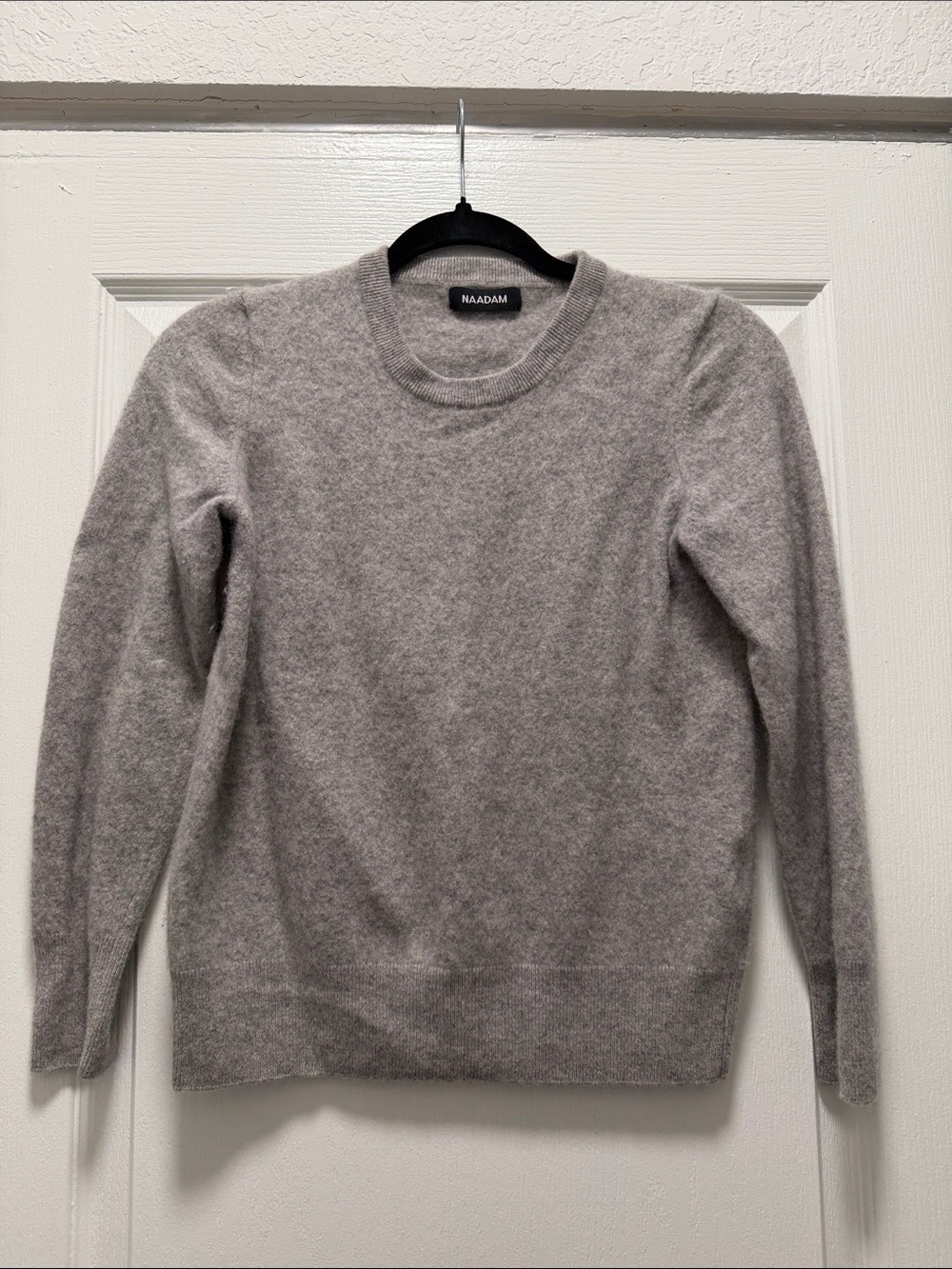 NAADAM Women’s  Crewneck 100% Cashmere Sweater - Light Gray
